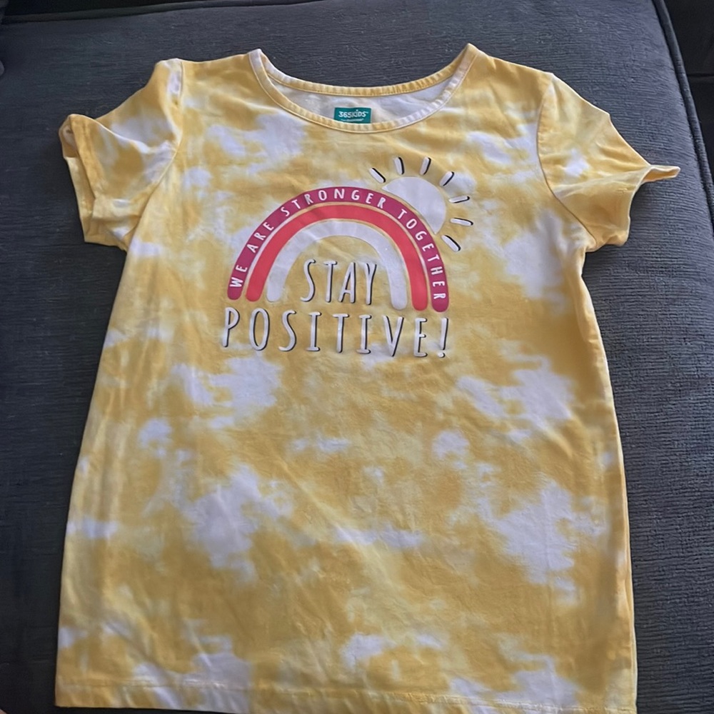 Girls T-shirt size 10